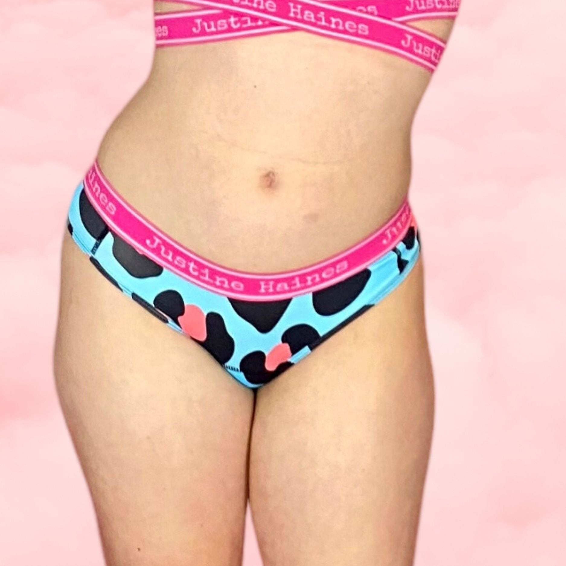 Low-Rise Period Panties in JH Logo with Leopard